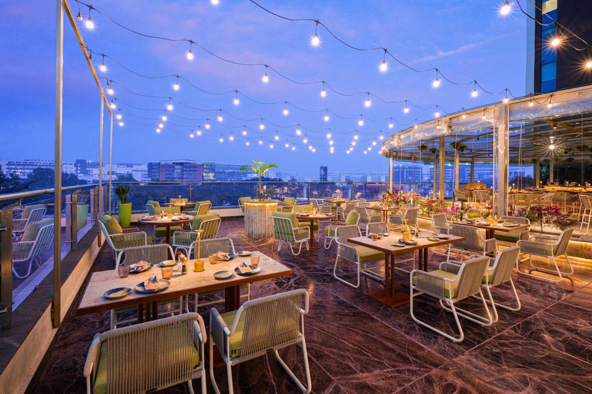 Aloft Bengaluru Outer Ring Road Hotel Kültér fotó